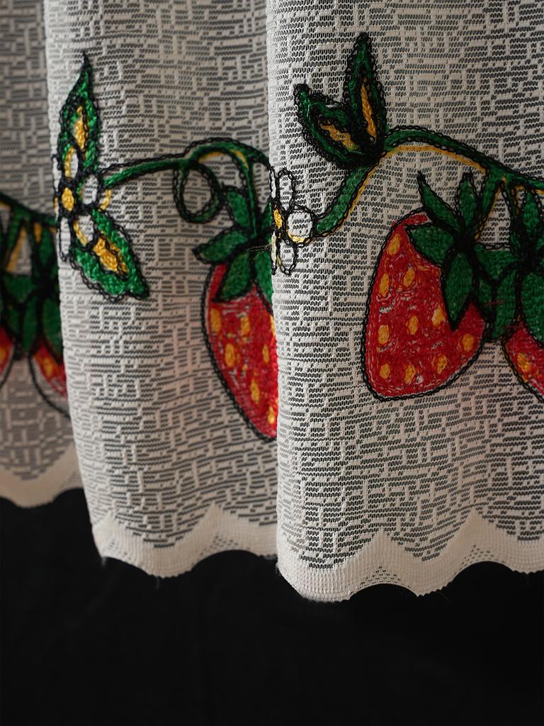 Amerikanischer Stil Kurze Erkerfenster Vorhänge Ohne Bohren Einfacher Stil Fenster Gitter Lichtdurchlässig Staubdicht Erdbeer Muster