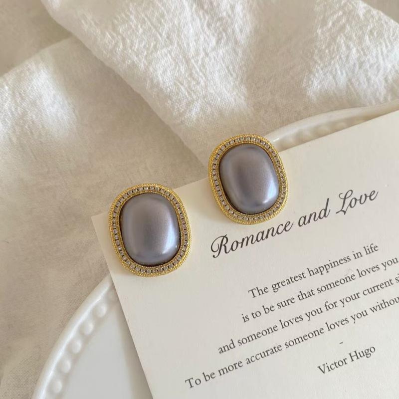 Elegant French Zircon Pearl Oval Stud Earrings for Women