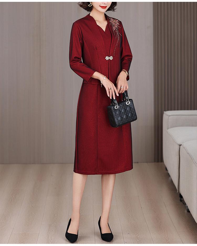 Elegant Rhinestone Two-Piece Dress for Women - 2025 Autumn/Winter Mother-in-Law Wedding Banquet Formal Dress