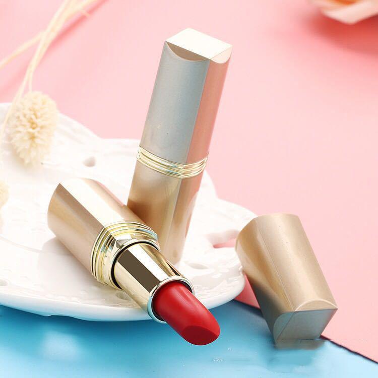 

Paris Color Original Creamy, увлажняющая атласная губная помада с аргановым маслом и витамином Е, светлый нюдовый оттенок