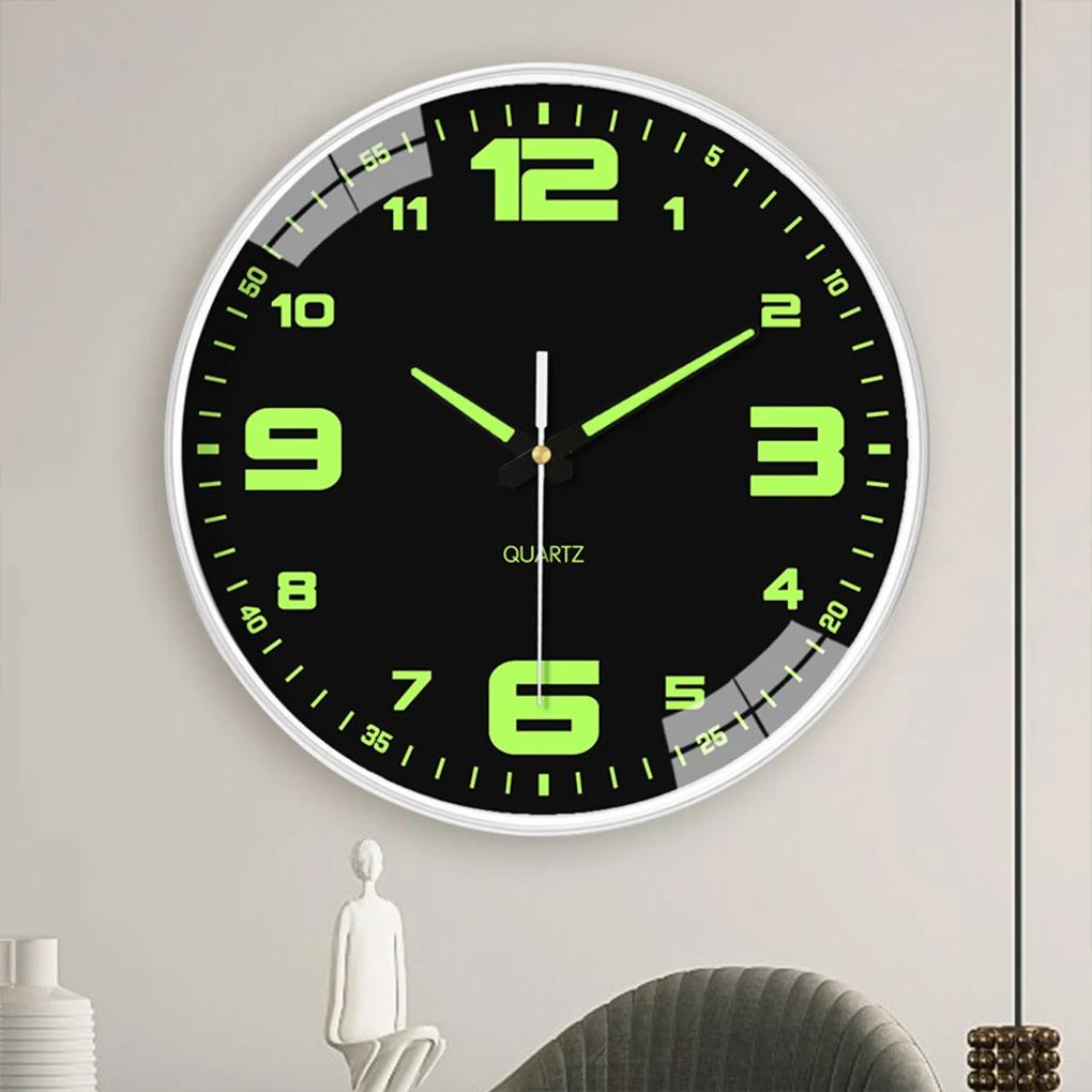 20cm Luminous Wall Clock No Punch Wall Clock for Home Use Silent Movement Easy To Read Glow-in Dark Clock For Living Room Clock