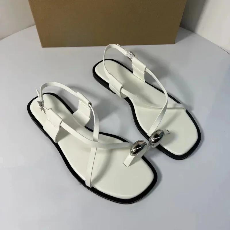 Fashion 2025 Summer Flat Sandals for Woman Fashion Metal Decoration Ladies Footwear Breathable Cross Strap Casual Clip Toe Beach Shoes