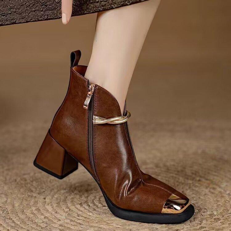 Novas botas britânicas Martin para mulheres, botas curtas de cano curto com cabeça quadrada, salto grosso e salto alto, pretas, para primavera e outono