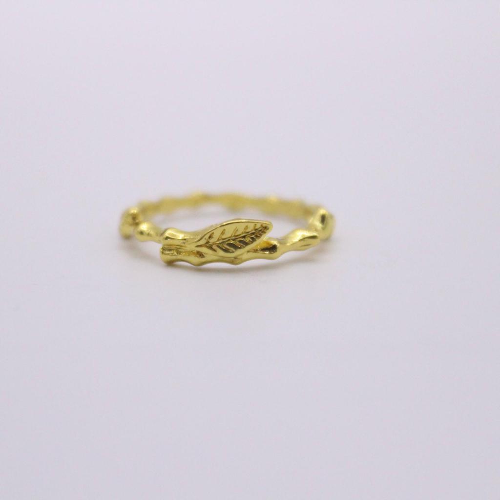 18K Gold Leaf-Shaped Ring: Creative European and American Women's Fashion Jewelry