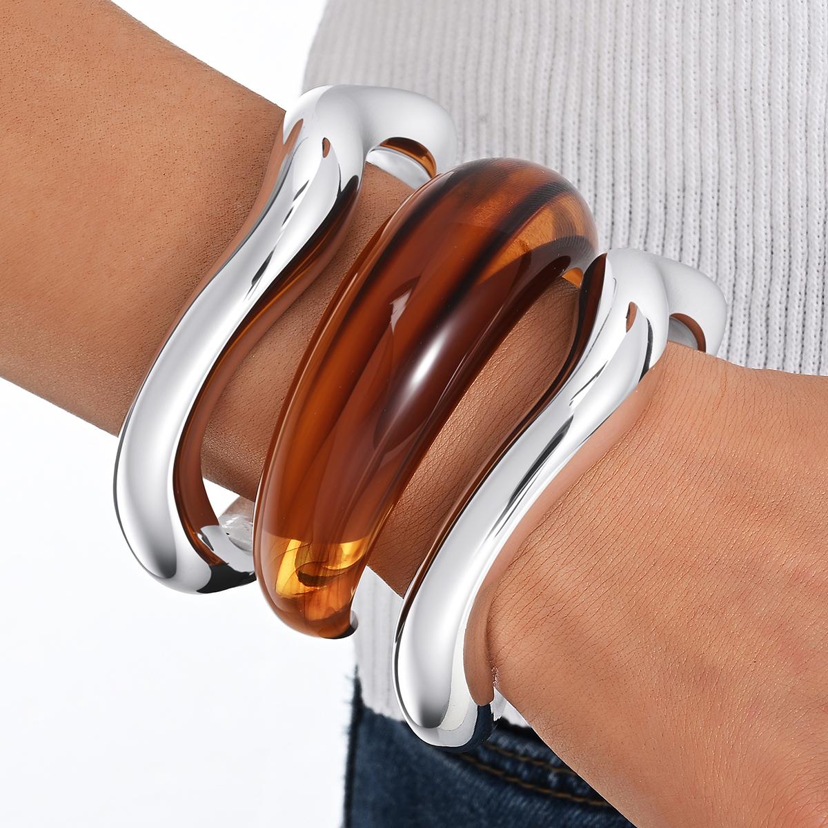 3 Pcs Vintage Irregular Wavy Cuff Bangle for Women Resin Metal Smooth Open Bracelet Tortoiseshell Pattern Stackable Jewelry Gift