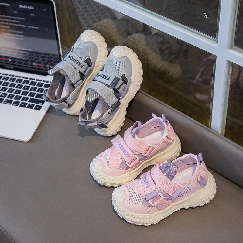 Baotou breathable sandals summer 2025 new children's soft-soled fashion net shoes boys and girls sports and leisure shoes