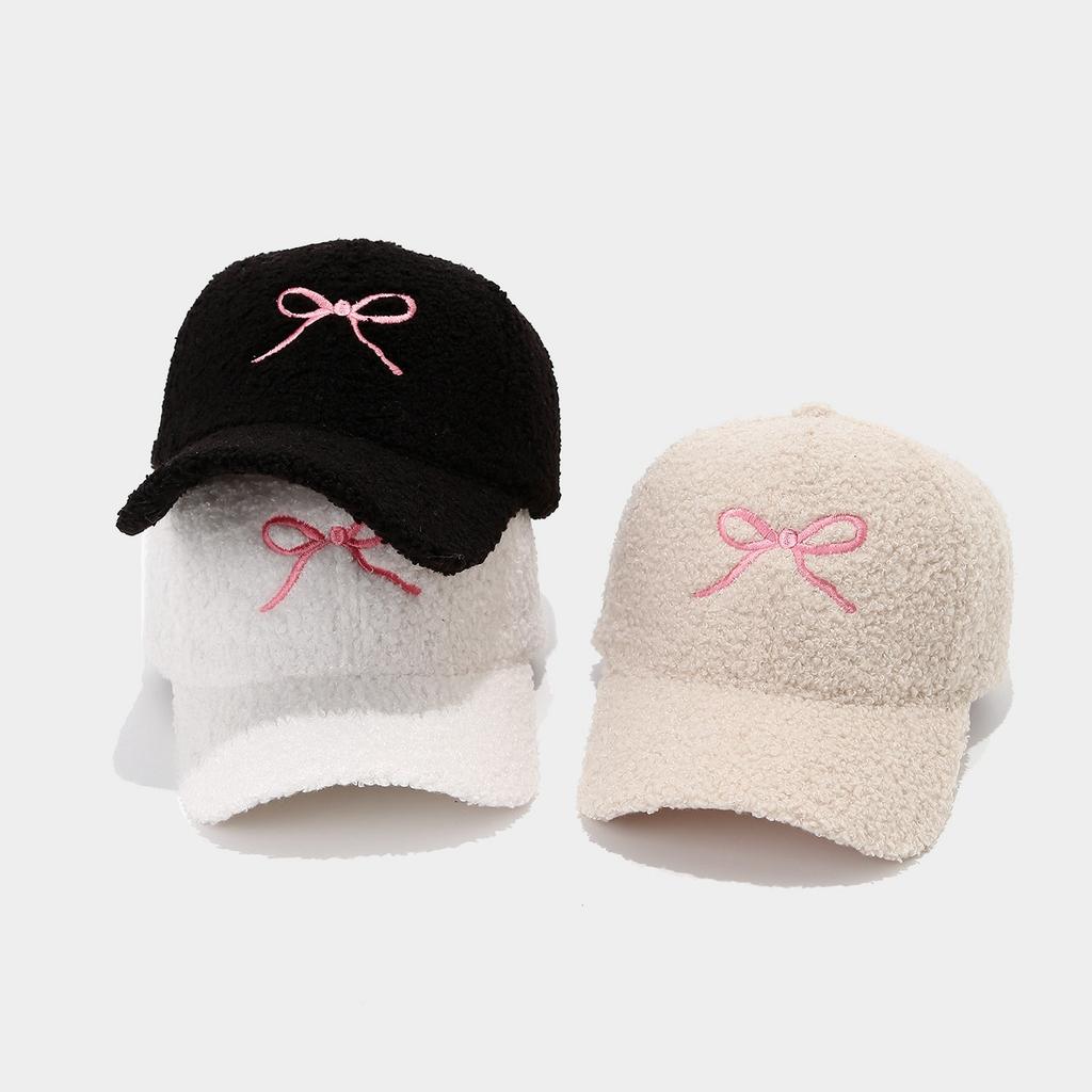 Women'S Autumn And Winter Sheepskin Warm Cap, Fashionable Bow Embroidery Teddy Fur Face-Enhancing Small Baseball Cap