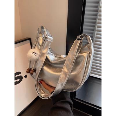 Autumn and Winter High-end Sense Niche Versatile Dumpling Bag Women's New Large-capacity Commuting Shoulder Armpit Bag Messenger Bag