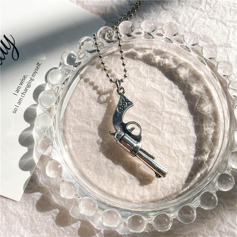 Vintage Design Gun Revolver Pendant Necklace Fashion Retro Geometric Charms Choker Jewelry Party Gift For Women Men