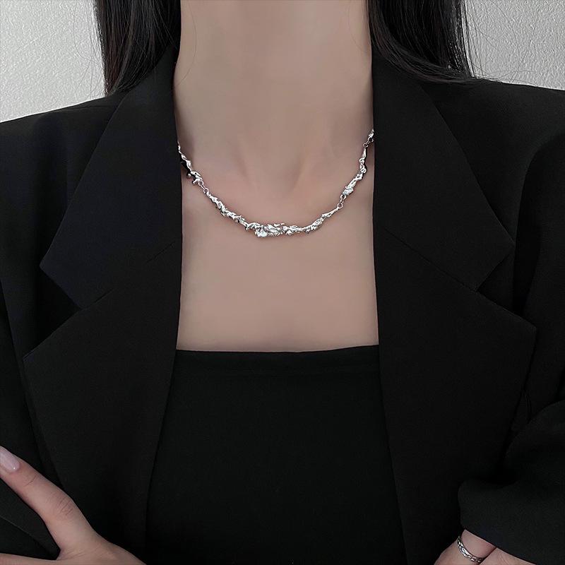 Minimalist Titanium Steel Clavicle Necklace with Pearl Pendant for Women - Versatile Cold Style Fashion Jewelry