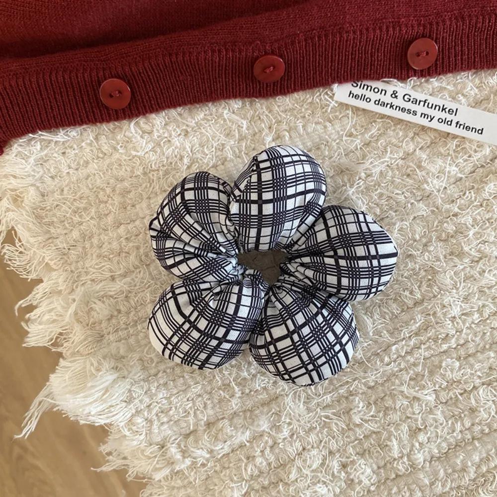 

Cute Filled Cotton Flower Scrunchie Oversized Elastic Plaid Hair Ropes Handmade Ponytail Decorative Hairband Hair Accessories