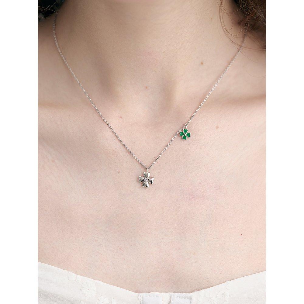 [Rosemont] Silver Green Epoxy Clover Necklace Ra24B21J