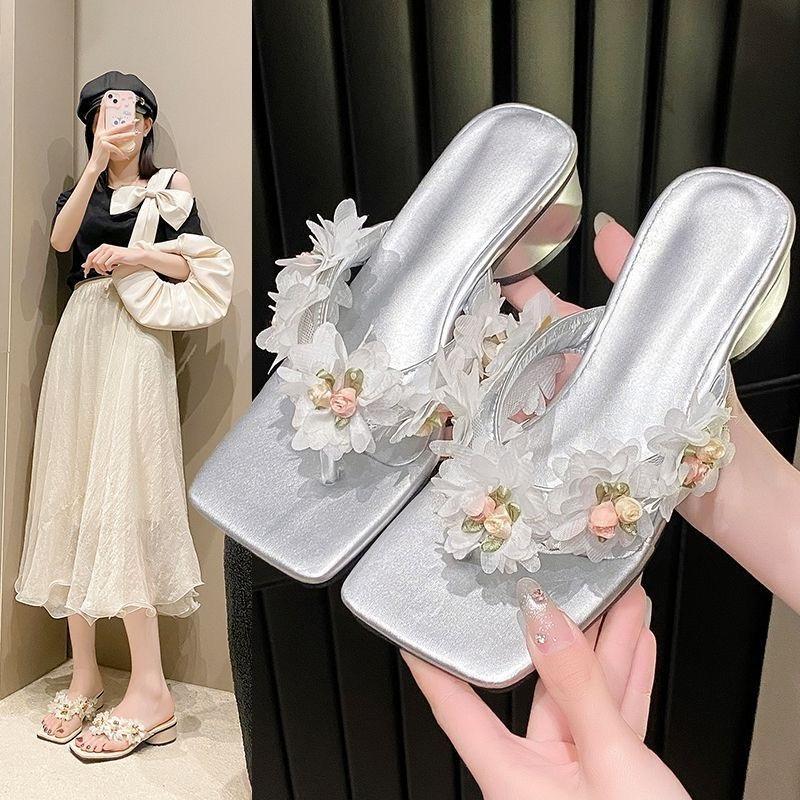 Fashion Temperament Square Toe Block Heel Slippers Summer New Open Toe Cross Strap Flower Non-Slip Kitten Heel Shoes