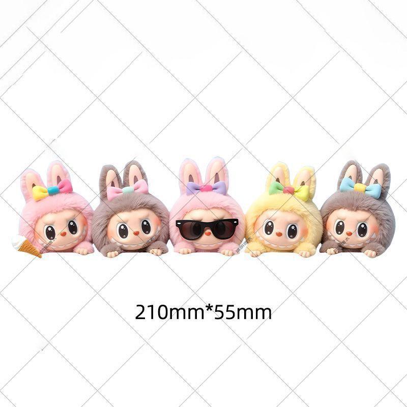 

Милое окно автомобиля, Холст Мультяшная плюшевая игрушка, Окружающее стекло окна автомобиля, Багажное отделение, Наклейка для украшения компьютера 1