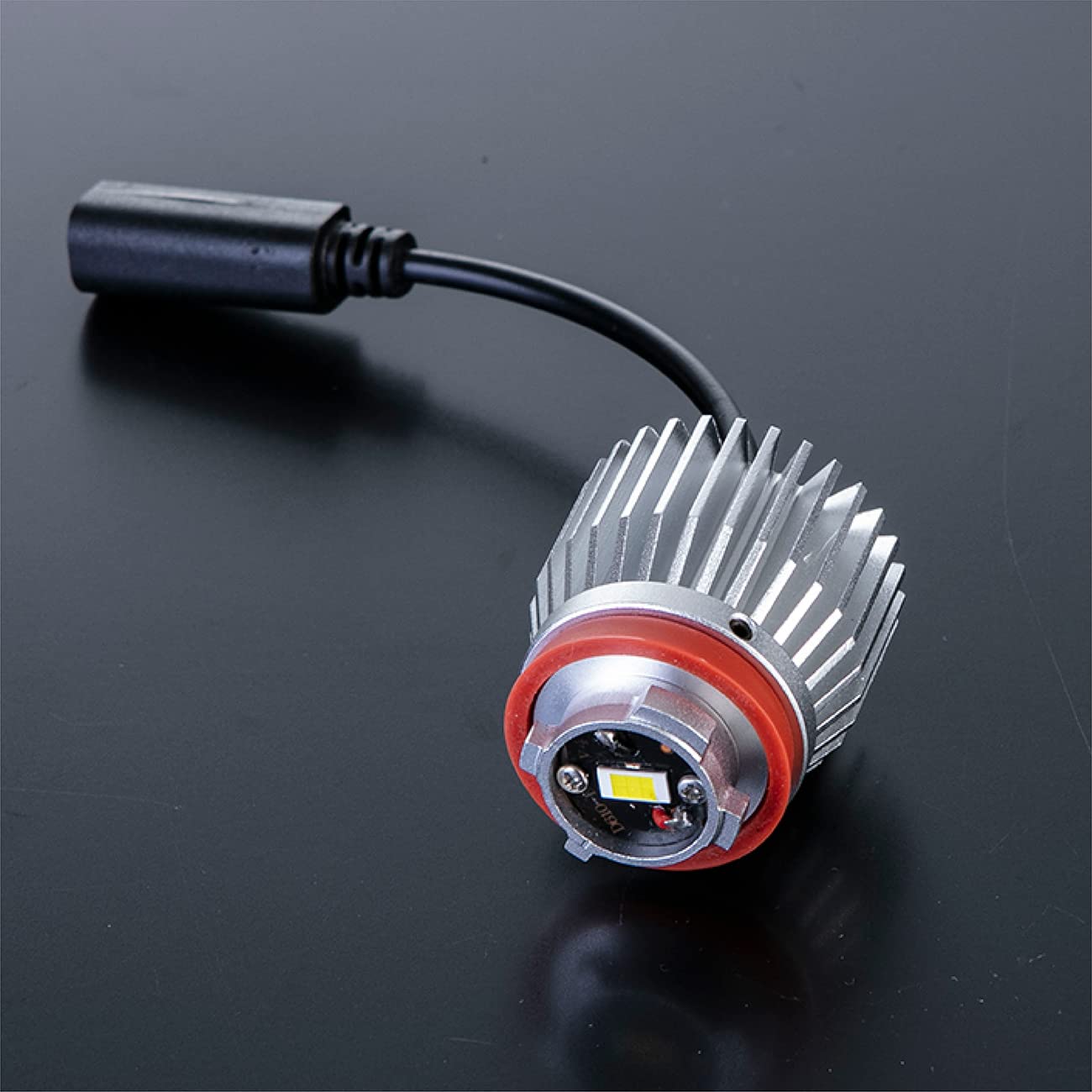 

Светодиодные лампы подсветки Valenti Jewel для автомобилей Toyota, холодный белый, 6500K, 1500 лм, (LFG401-BL-65)