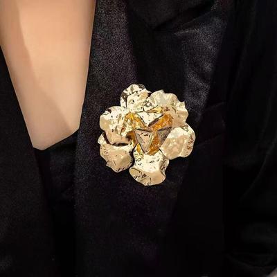 Elegant High-End Irregular Pleated Flower Brooch for Women - Perfect for Banquets