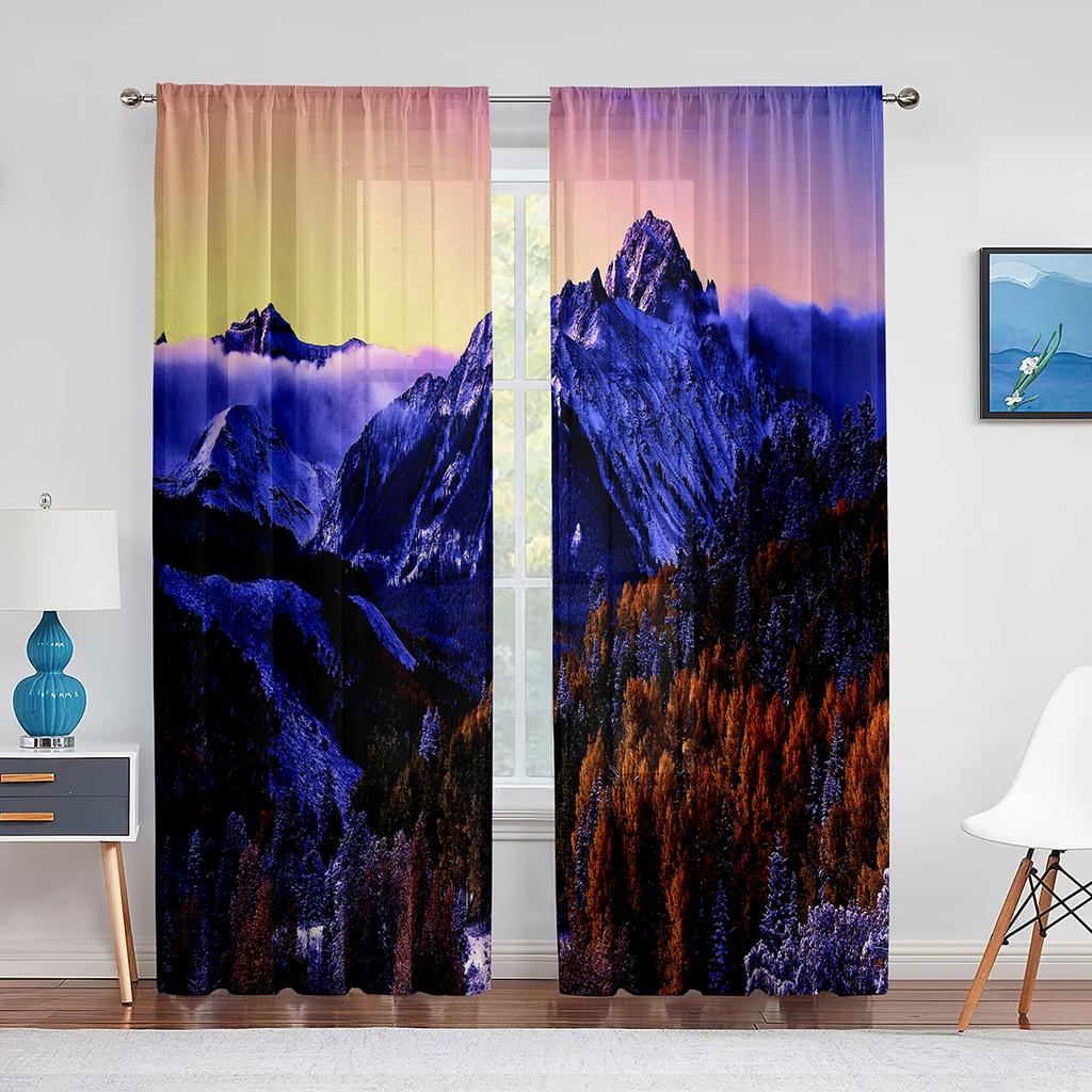 Winterliches Bauernhaus in Schneebergen und Schneewald Transparenter Vorhang für Wohnzimmer Schlafzimmer Voile Küchenfenster Tüllvorhänge