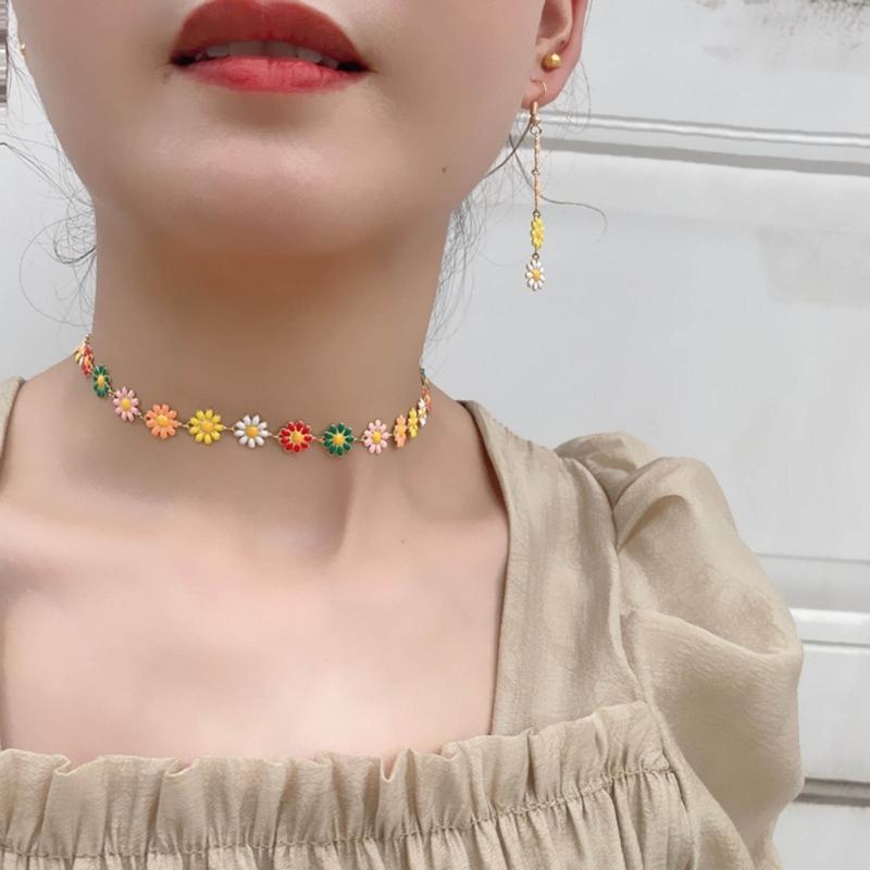 Painted Flower Choker Small Daisy Necklace Adjustable Clavicle Chain for Women Girls Handmade Bracelet Earrings Jewelry