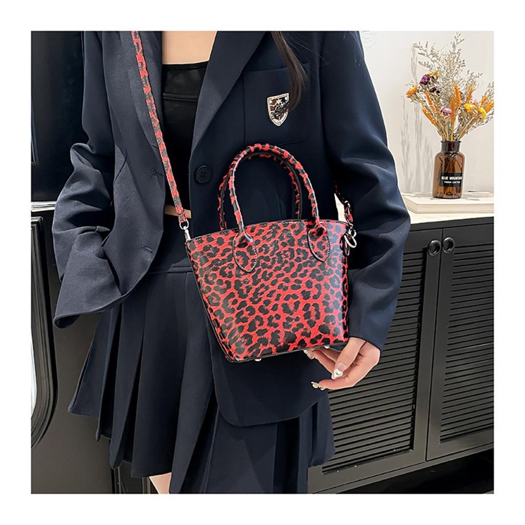 Fashion Trend Leopard Personality Texture Simple Style Crossbody Shoulder Handbag Bucket Bag Female