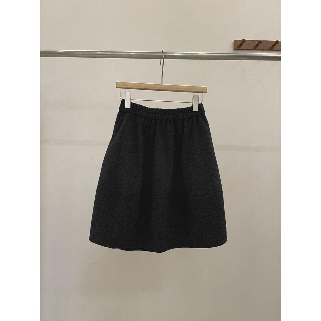 Korean High-Waisted Pleated Tulip Wool Skirt - Women's Elegant Grey A-Line Autumn/Winter Arrival
