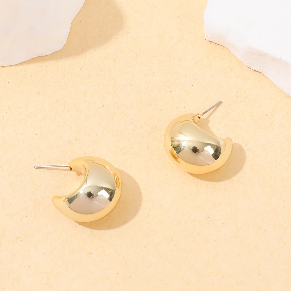 Accessories European and American Simple Creative Personalized Fashion Stud Earrings Alloy Light Luxury High-end Ear Bone Clip Set
