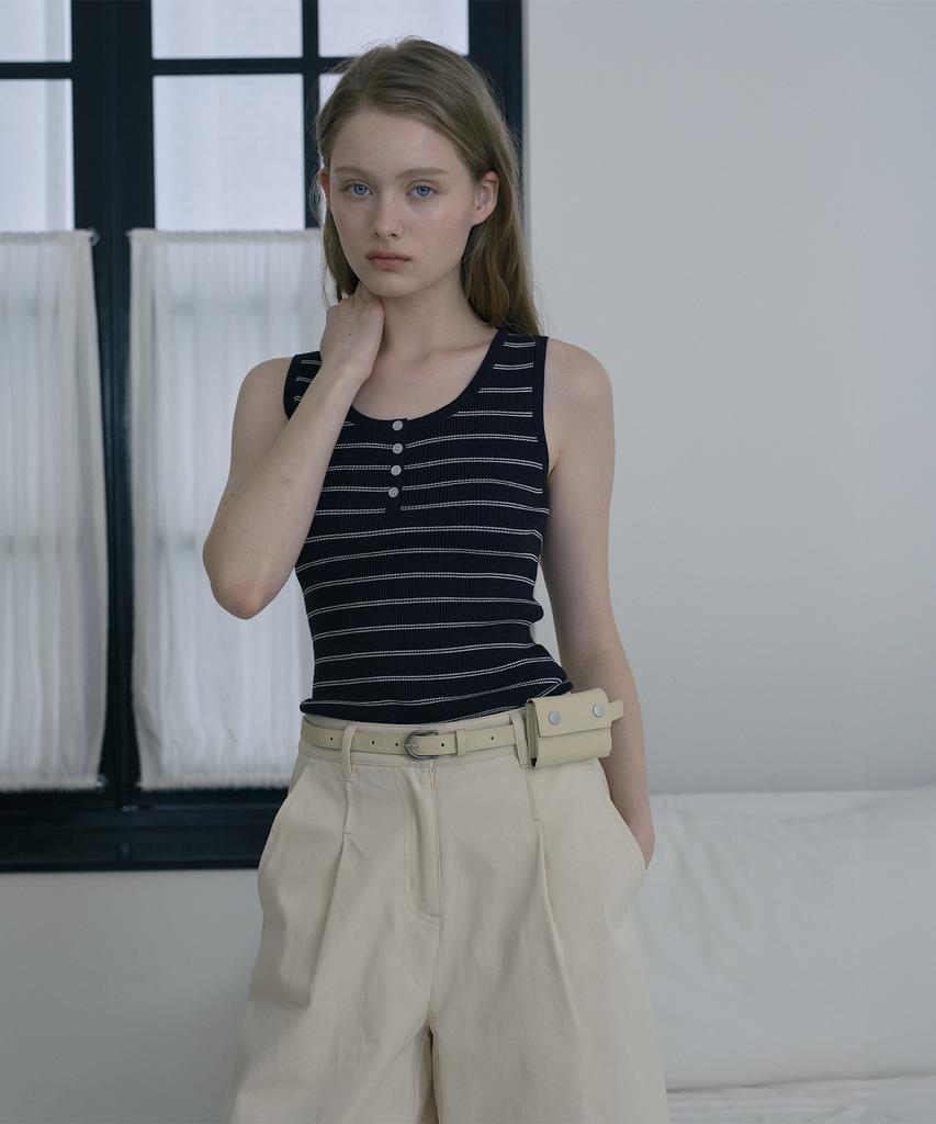JUCYJUDY Striped Sleeveless Henley Neck Knit J1Kt020B