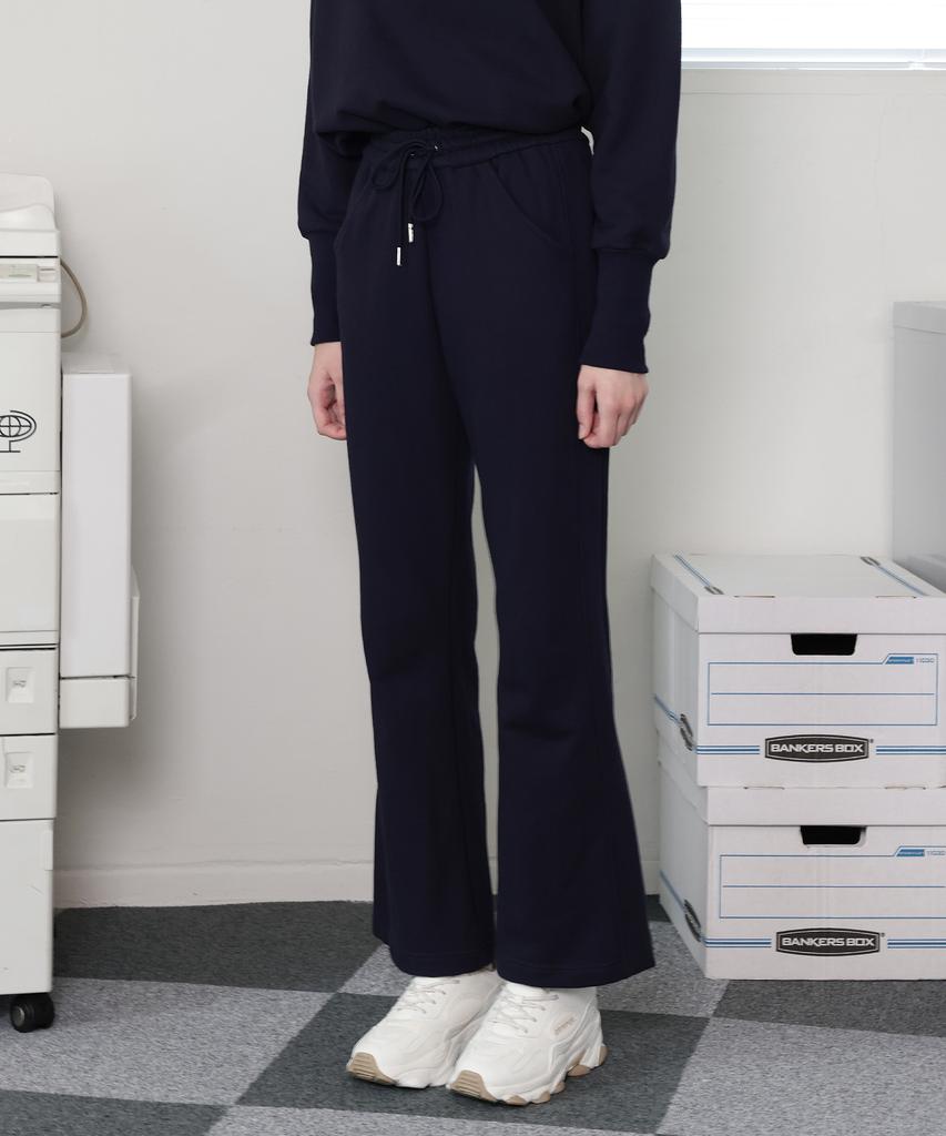 Leobiseuteu Cashmere Track Pants_Navy