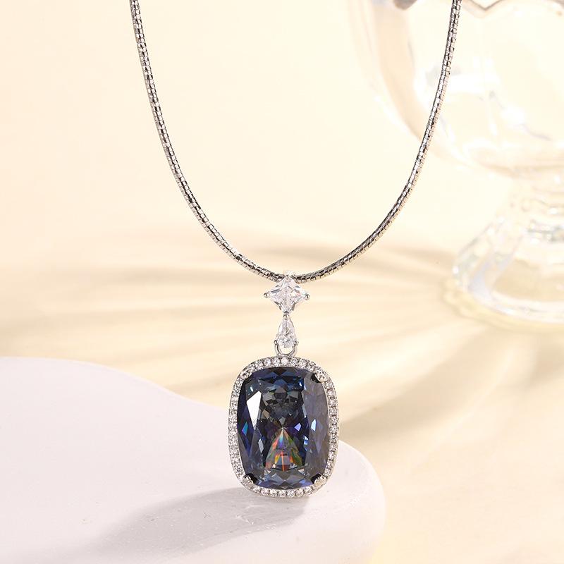 

Jewelry Copper Bottom Gold-Plated Simulation Bird S Nest Cut Colored Treasure Pendant Necklace 15 * 20