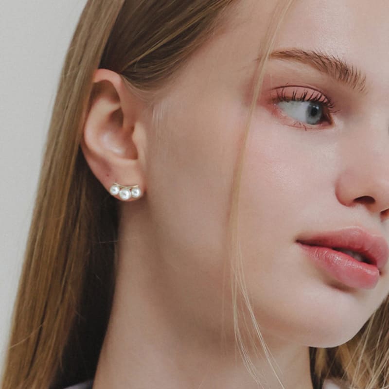 J.Lauren Gold Triple Mini Pearl Earrings M03626