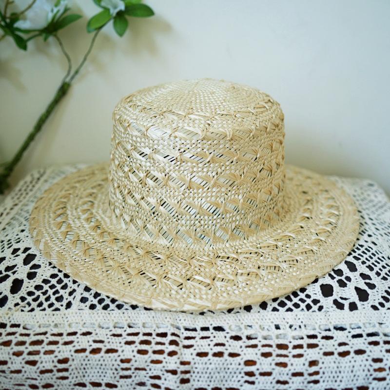 Japanese Versatile French Retro Sisal Grass Hollow Woven Flat Top Top Hat Women'S Summer Vacation Beach Straw Hat Sun Protection