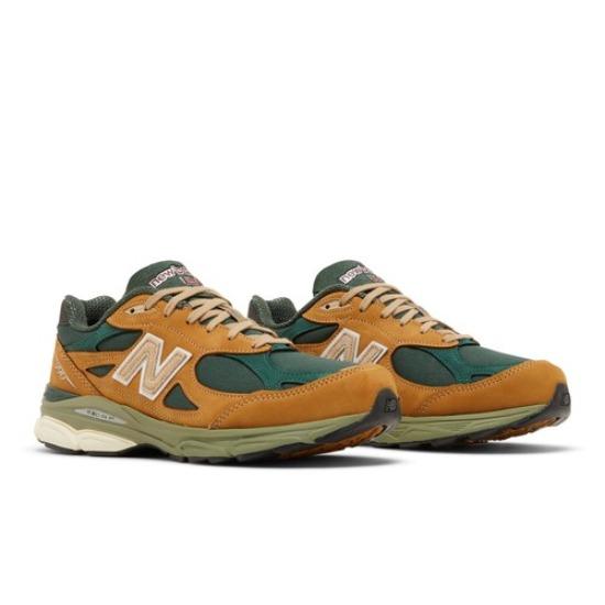 

New Balance Teddy Santis x 990v3 Made in USA Tan Green Men s M990WG3 EU 43 дубильна кора/зелений