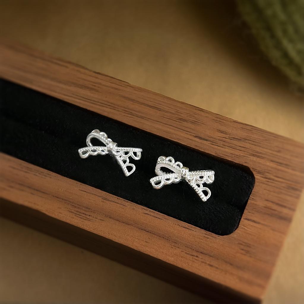 Female Minimalist Fashionable Versatile Hollow Bow Earrings