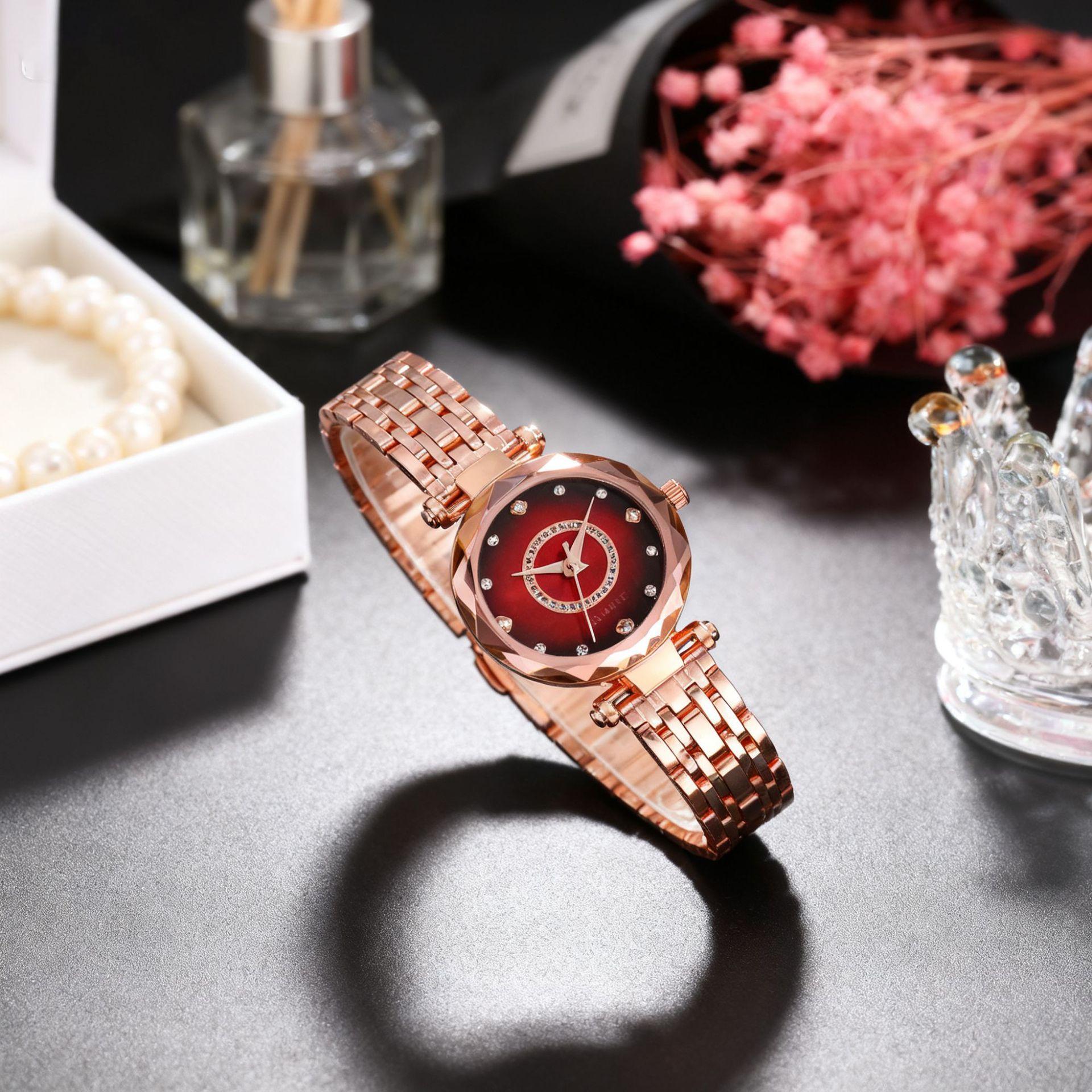 Fashion Ocean Star Women S Quartz Watch Niche Light Luxury Waterproof Watch Women S Premium Star Temperament Women S Watch