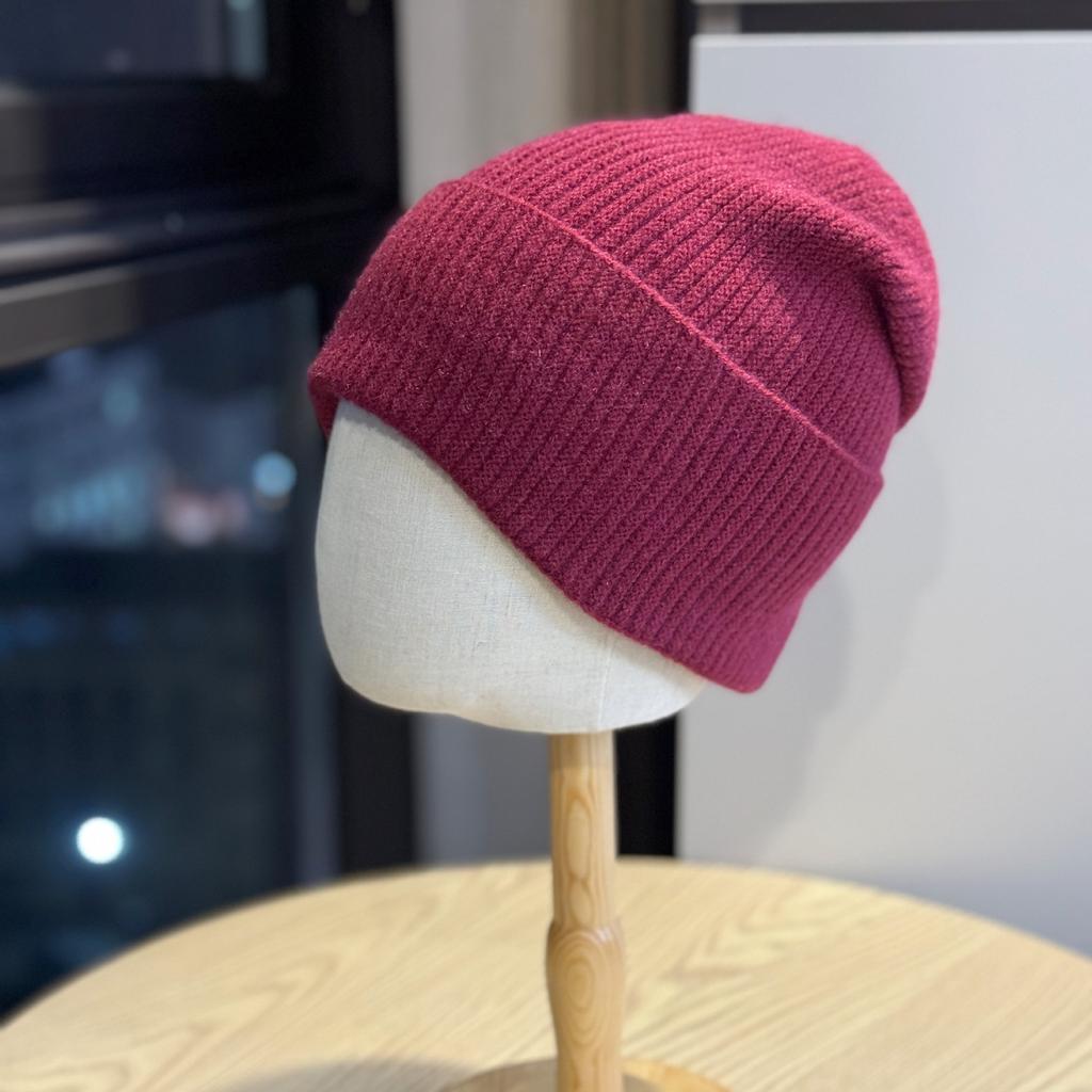 New Solid Color Small Fresh Warm Woolen Hat for Women In Autumn and Winter Cold Proof Ear Protection Cap Fashionable and Versatile  Casual and Trendy
