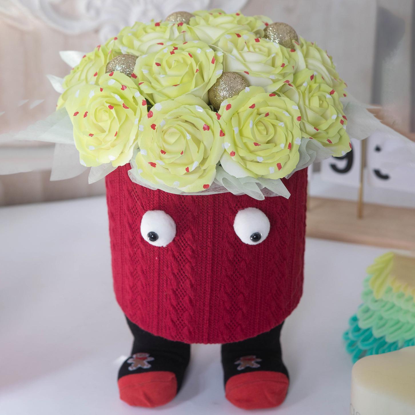JinYi Christmas Creative Hugging Bucket Gift for Girlfriend or Best Friend Birthday
