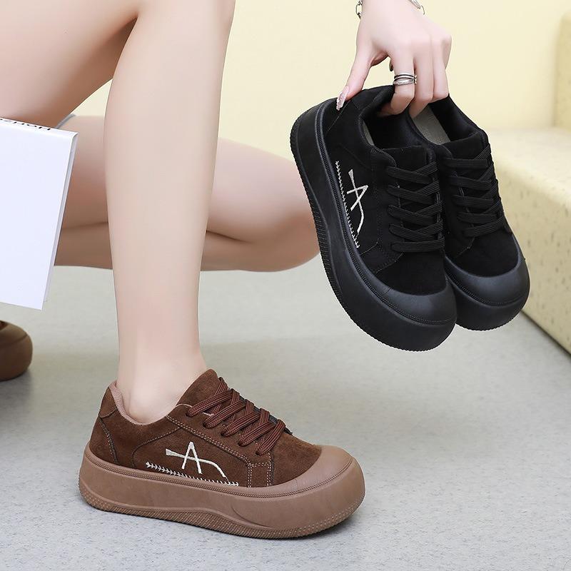 Shoes Women's Spring and Autumn Shoes New Soft Soles Not Tired Feet Platform Shoes Women's Shoes Mother Shoes Women's Lazy Shoes Fashion Single Shoes