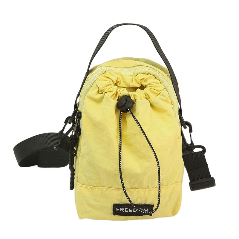 Sports Water Kettle Bag Unisex Lightweight Travel Crossbody Bag Outdoor Water-Repellent Cycling Mobile Phone Bag