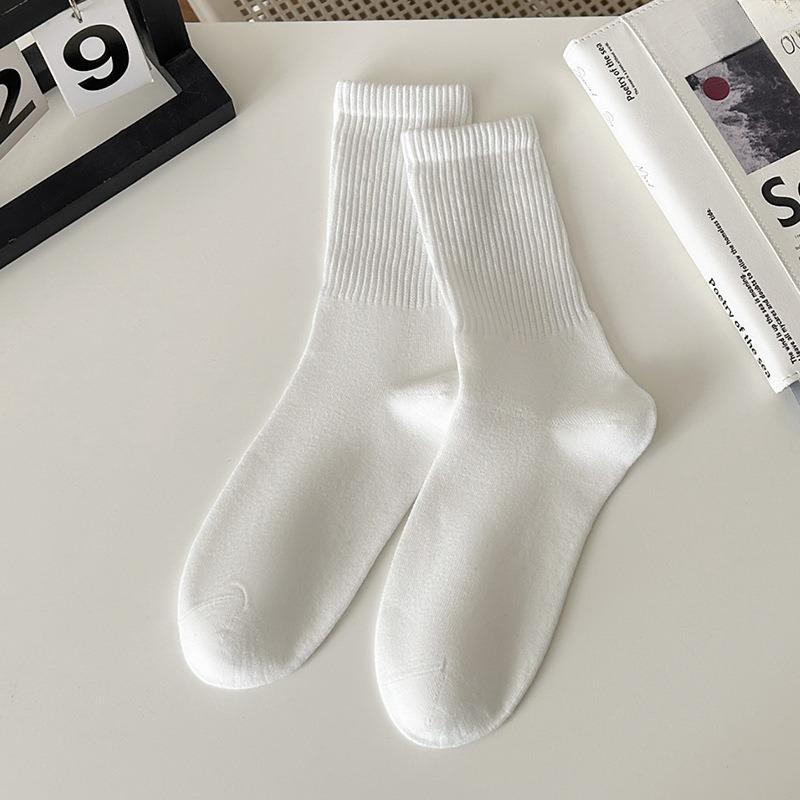 5 Pairs of Men In Autumn and Winter, Simple Pure Color Cotton Sweat Absorption In The Tube Sports Socks
