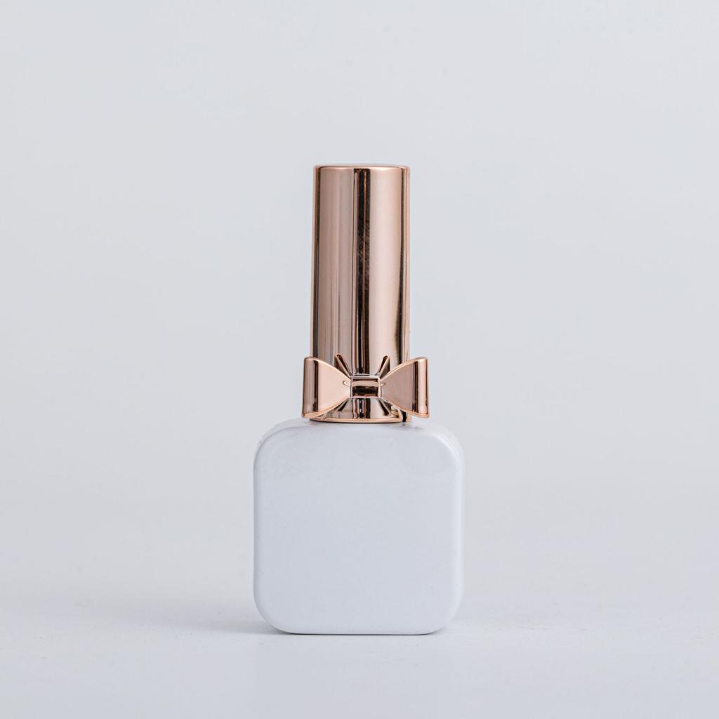 15ml Black/White Nail Polish Bottle with Brush, Lightproof Glass Bottle for Nail Base Gel, Empty Dispenser Bottle