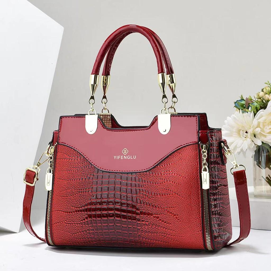 Stylish Pu Leather Crocodile Texture Handbag For Women Ideal For Commuting