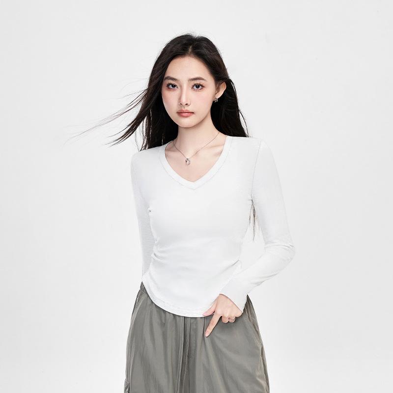 

Трикотажная базовая рубашка с V-образным вырезом и длинными рукавами для женского весенне-летнего сезона, новая, с резьбой по бокам, плиссировкой, облегающего дизайна. XXL