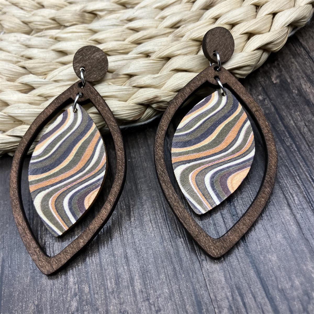 

Винтажные длинные деревянные серьги в стиле бохо-шик в горошек для отпуска темно-коричневого