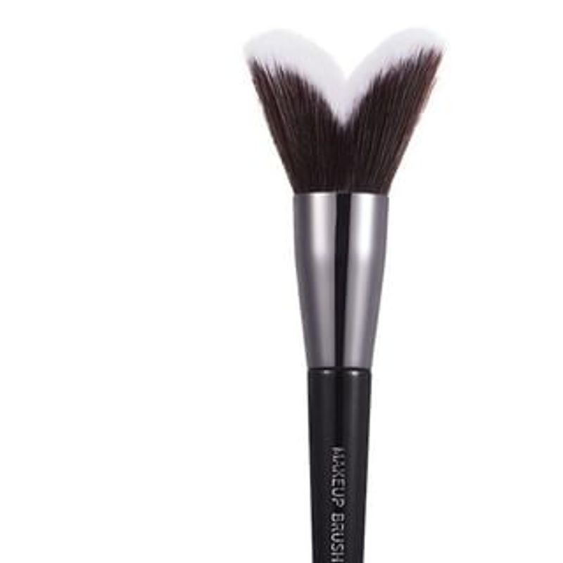 

Buttermilk - Heart Contour Brush Heart Contour Brush