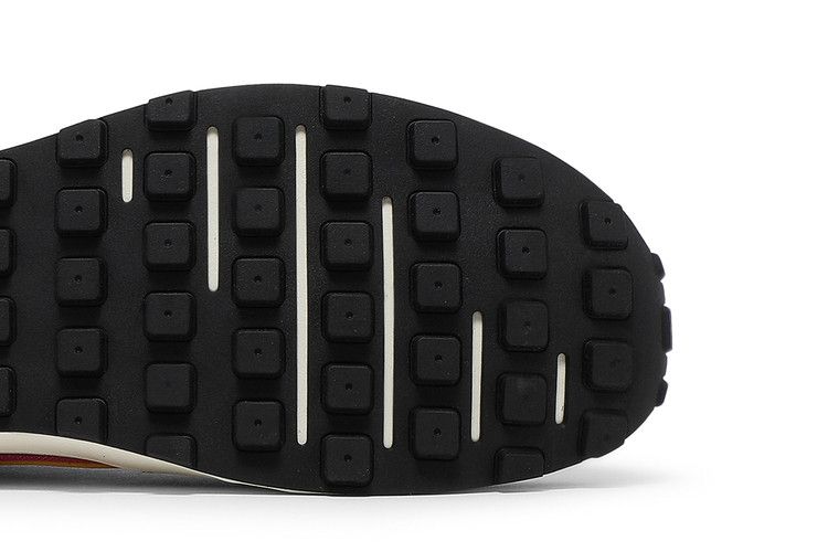 Nike Waffle One Fucsia Attivo