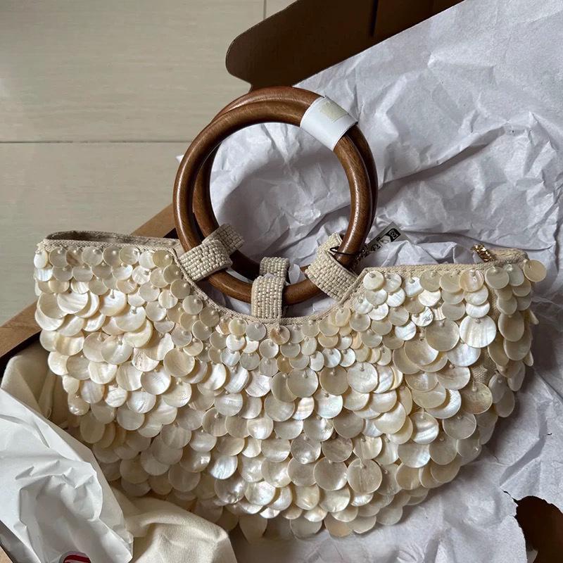 2025 Spring/Summer High-End Handmade Natural Shell Women's Fairy Handbag - Stylish and Unique Trendsetter Bag