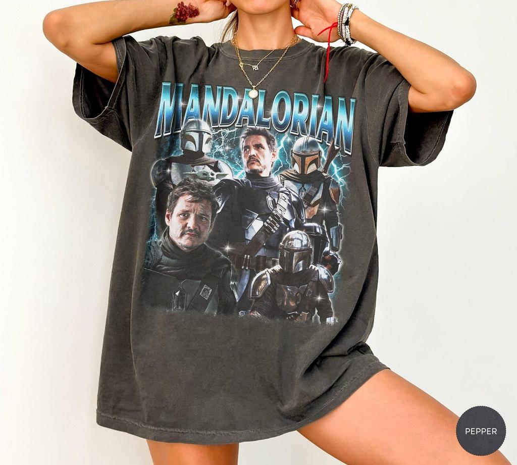 Mandalorian Shirt, Vintage 90s Bootleg Din Djarin Graphic Tee, Retro Pedro Pascal Unisex T-Shirt, Sci-Fi Movie Tee, Star Wars Fan Gift