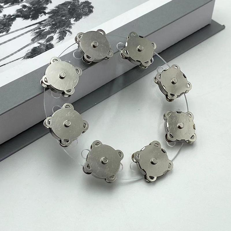 Plum Blossom Handbag Magnetic Snap Fastener - Hand-sewn DIY Button Accessory