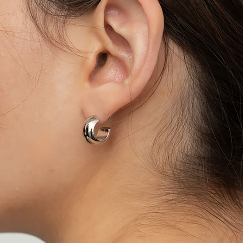 

Ssecondo Bold dome hoop stud earrings, Nior Silver