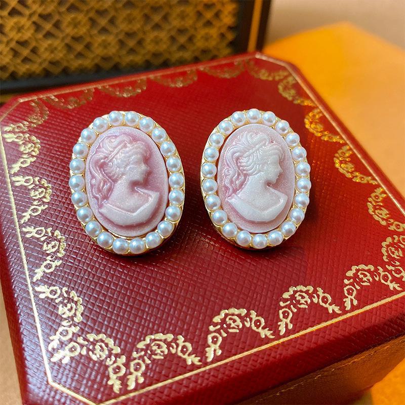 Medieval Retro Palace-Style Luxurious Round Earrings