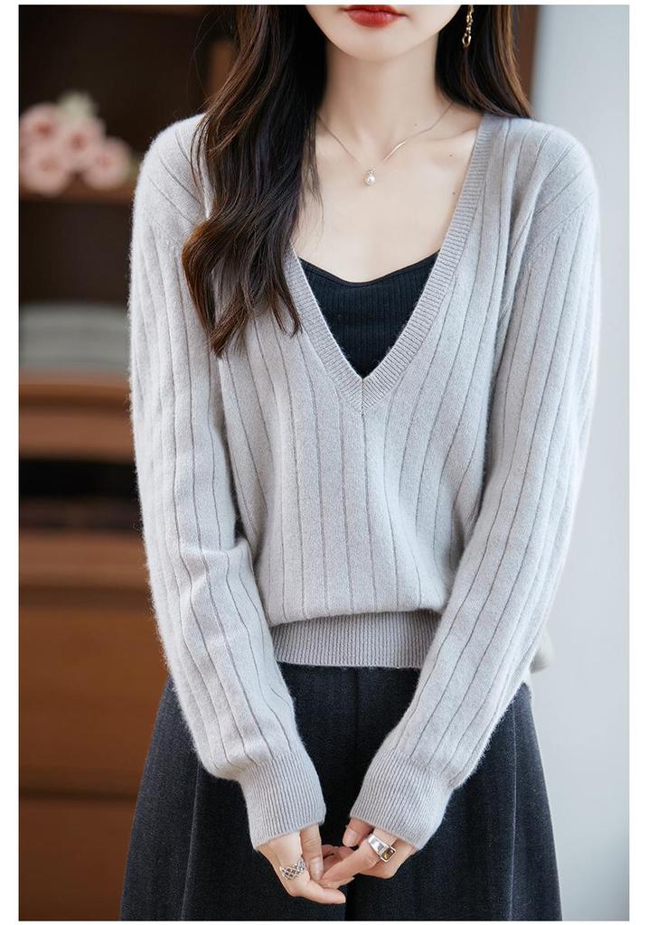 Autumn-Winter V-Neck Pure Wool Pullover: Women's Soft, Skin-Friendly Cashmere Knit Sweater.